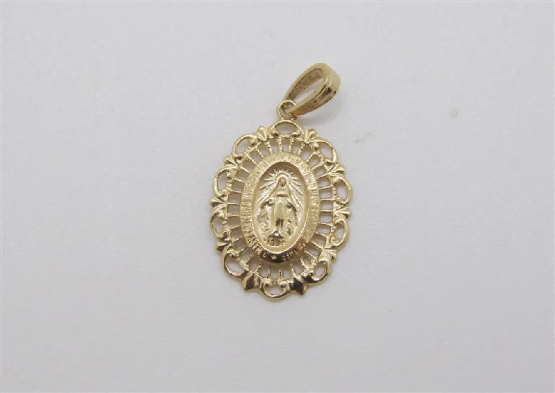 Gold Pendants / Charm