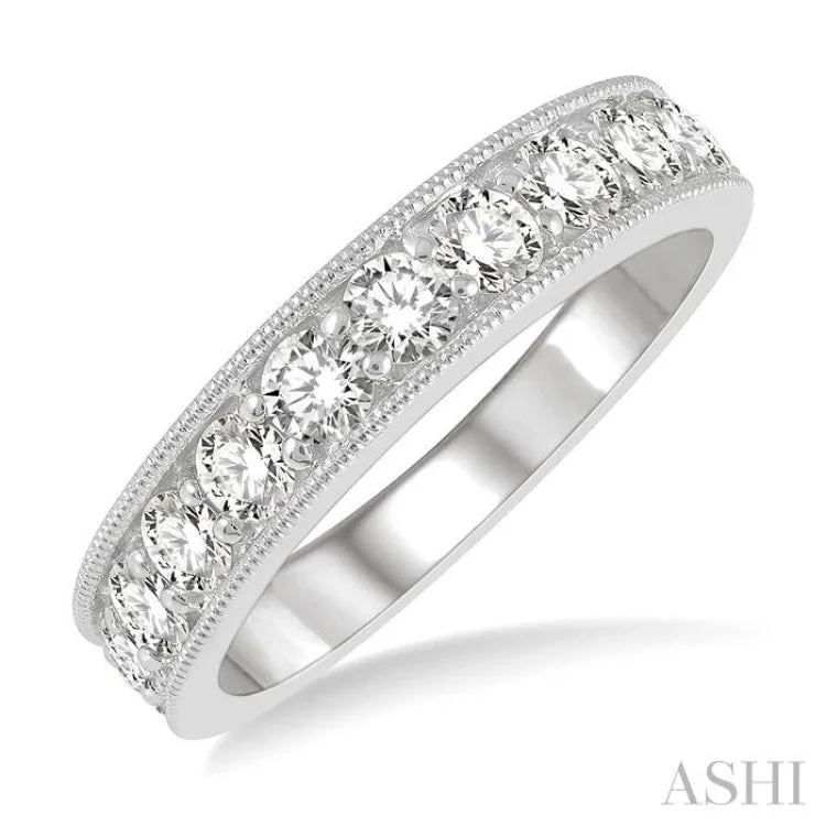 1 Ctw Round Cut Diamond Wedding Band in 14K White Gold